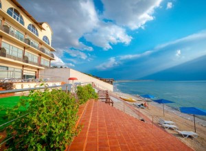 Жаркие выходные в отеле Бирюзовая бухта