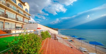 Жаркие выходные в отеле Бирюзовая бухта