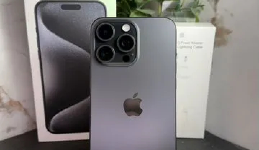 iPhone 15 Pro Max, 256 ГБ