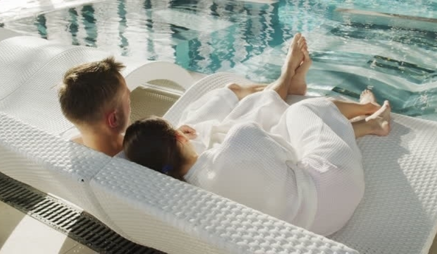 Все выходные и праздничные дни марта.